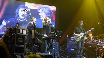 STEVE HACKETT: "JOHN WETTON TRIBUTE" Cruise to the Edge 2017