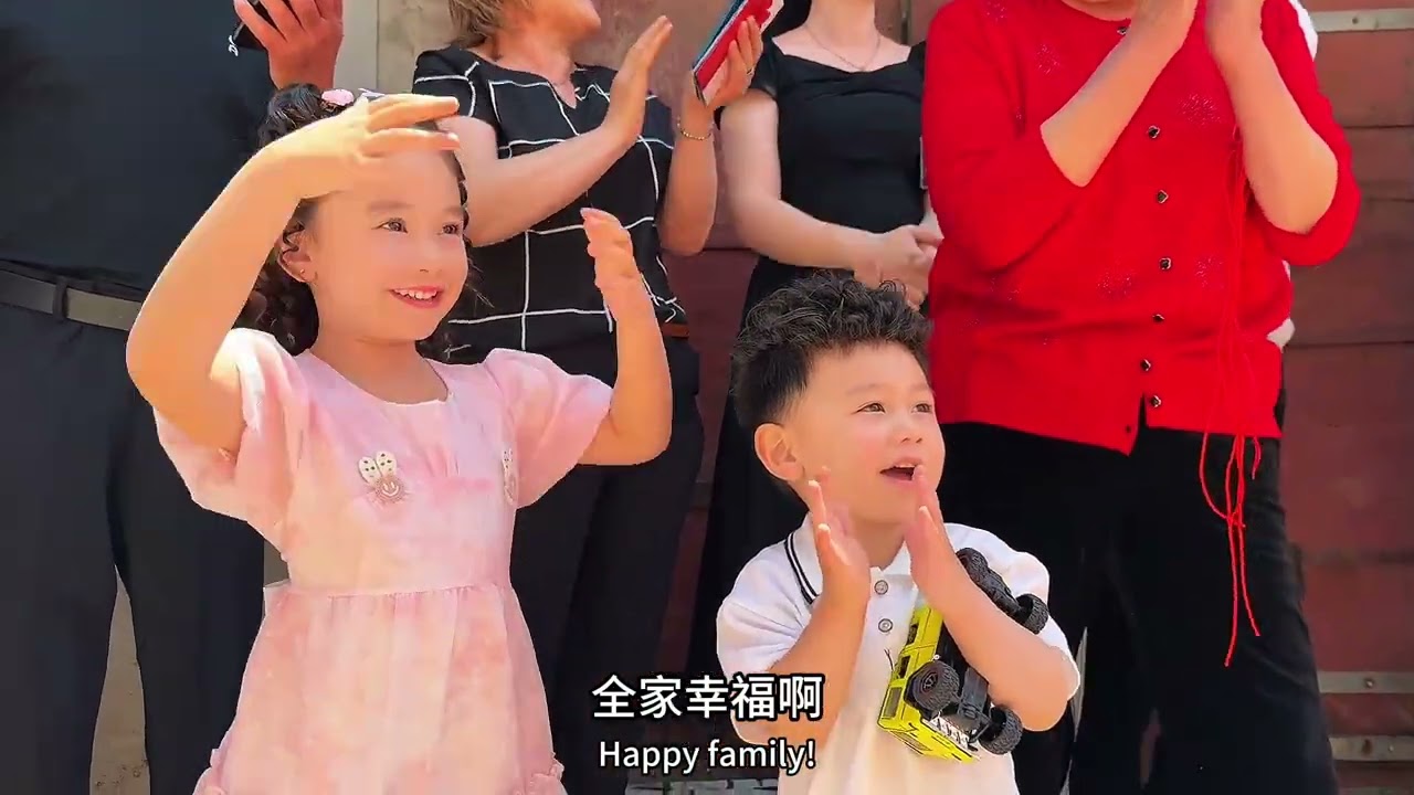 混血外孙周岁生日宴，外国姥姥漂洋过海来中国送祝福！ #强子和扎拉#跨国家庭日常 #亚美尼亚媳妇扎拉 #混血宝宝