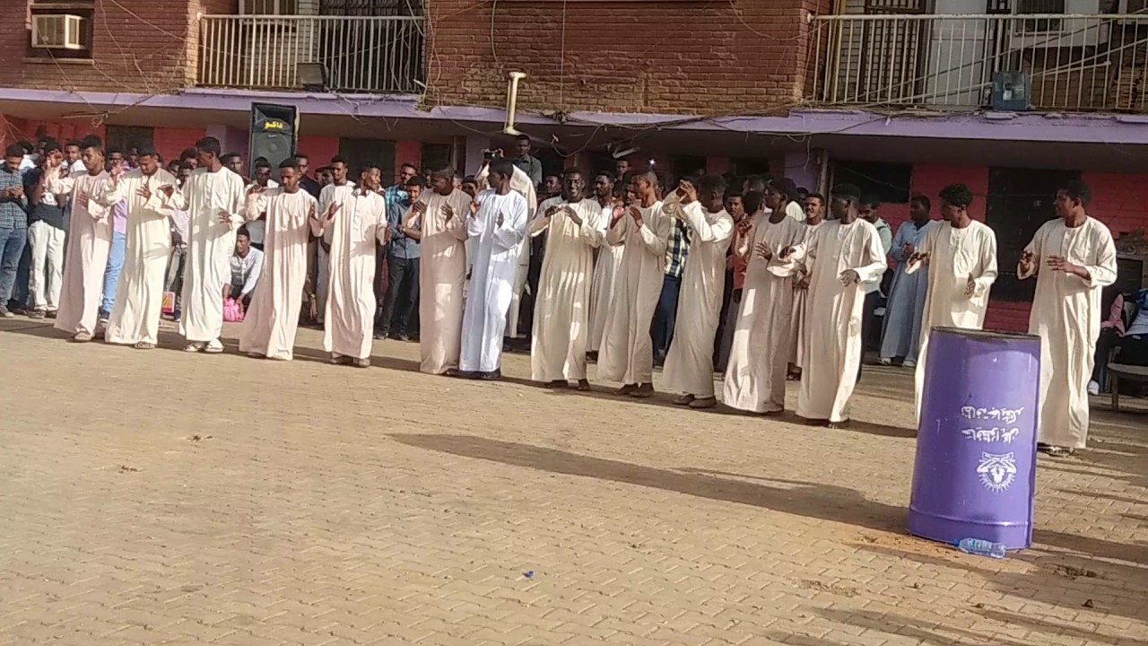 فرقة تونجيلا الاستعراضية ❷