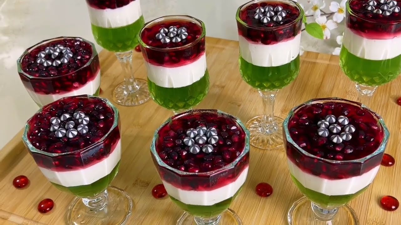 اینبار ژله متفاوت شب یلدا را با دستور من درست کن و لذت ببر😋هم خوشمزه و هم رنگارنگو میوه ایی👌✨