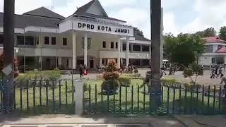 Viral... Gedung Dprd Kota Jambi Hancur Di Serang Sekelompok Anak Anak Smu