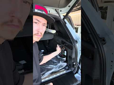 2025–2026 BMW X5 tail light removal (T30, 12mm, long extension)