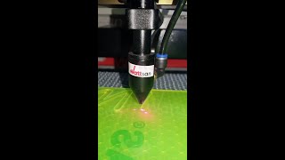 Wattsan CO2 Laser — Cutting Acrylic for a Blogger Setup