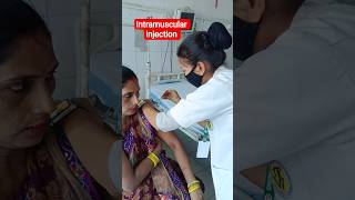 39th day How to give intramuscular injection administration 💉👩‍⚕️#clinic #doctor
