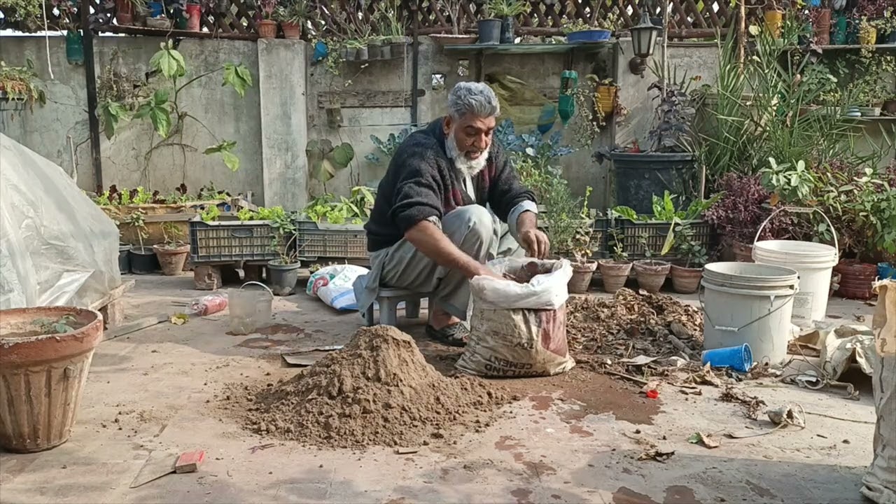 HOW CAN I PREPARE MY FERTILIZER AT HOME