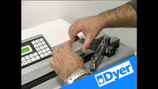 3 points bore gage zeroing on DYER setting bench