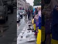 Звільнені з полону захисники привітали матерів своїх побратимів / hromadske