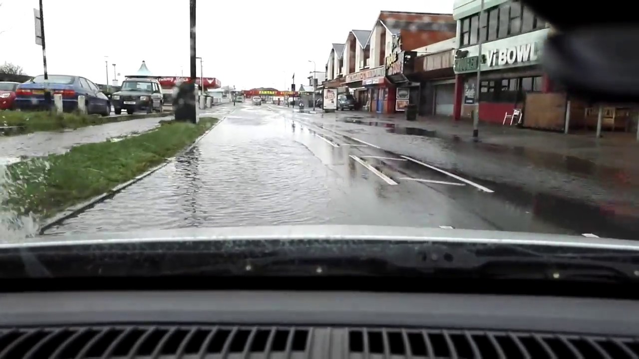 Canvey Island Seafront Flooded 7th January 2016 YouTube