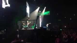 American Idiot - 5 Seconds Of Summer Rock Out With Your Socks Out Tour