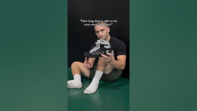 How to Tie Wrestling Shoes? Expert Tips for Perfect Fit