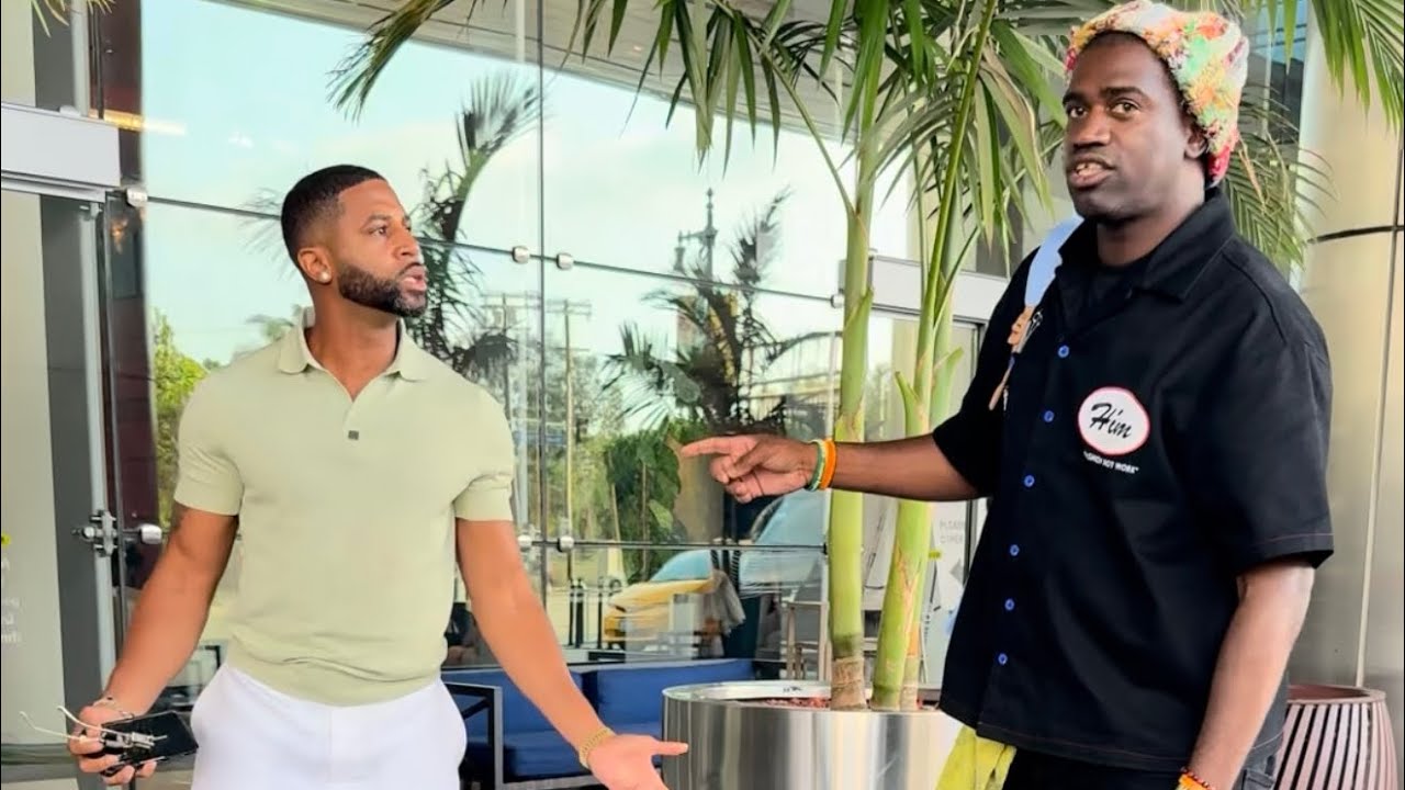 Кенни Брукс пытался подойти к Заку из ситкома BET «Сестры и Затима», но всё пошло не так 🤦🏾‍♂️😂🤣😭...