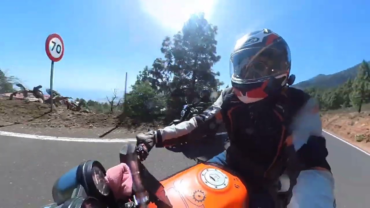 Todo muy sucio y desprolijo… banda sonora: la mera mera