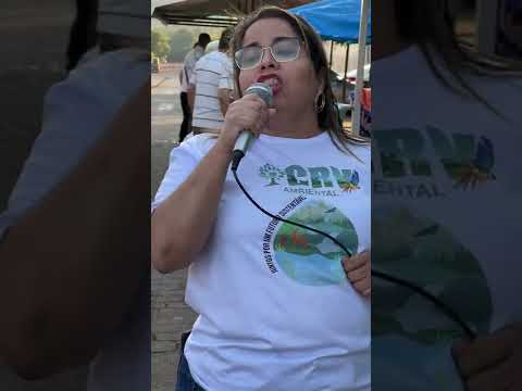 Michelle Pereira convida consumidores a pegar sua muda nativa na feira em Capinópolis