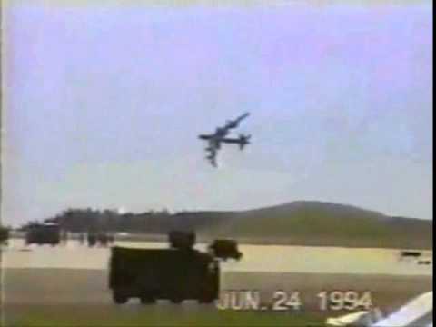 B-52 crash longer full length version with audio - YouTube
