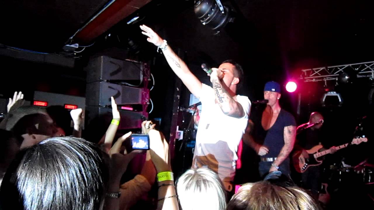EAST 17 - AROUND THE WORLD - LIVE IN SHEFFIELD - 10,09,2011
