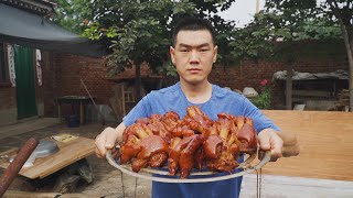 【食味阿远】阿远买了10个大猪蹄，今天做“熏猪蹄”，卤完再熏，直接抱着啃 | Shi Wei A Yuan
