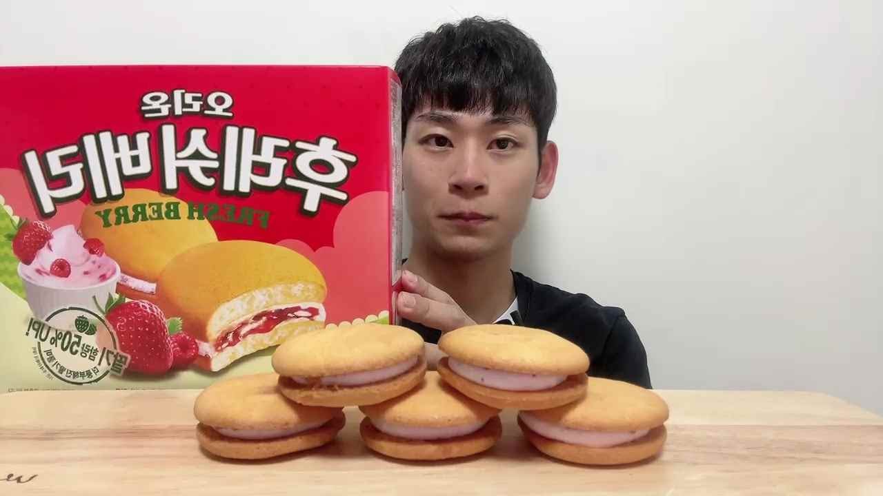 ASMR 국민 간식 오리온 후레쉬베리 딸기 디저트 먹방🍓 Strawberry Dessert MUKBANG YouTube