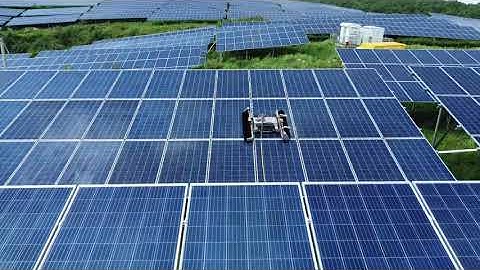 【How to Clean High-piled Solar Farm with PhiCleaner】#photovoltaic #carportsolar #solarcleanrobot