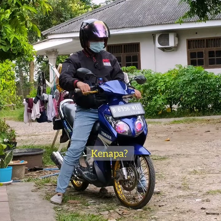 Story Whatsapp//Kata Kata Deny Cagur, motor tua itu setia