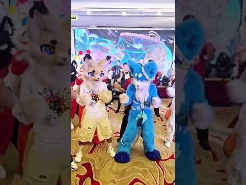 uầy random dance nhảy đc đúng 1 bài :vv nhưng đc cái đứng trước cam là oki rồi :33 #furry #fursuit