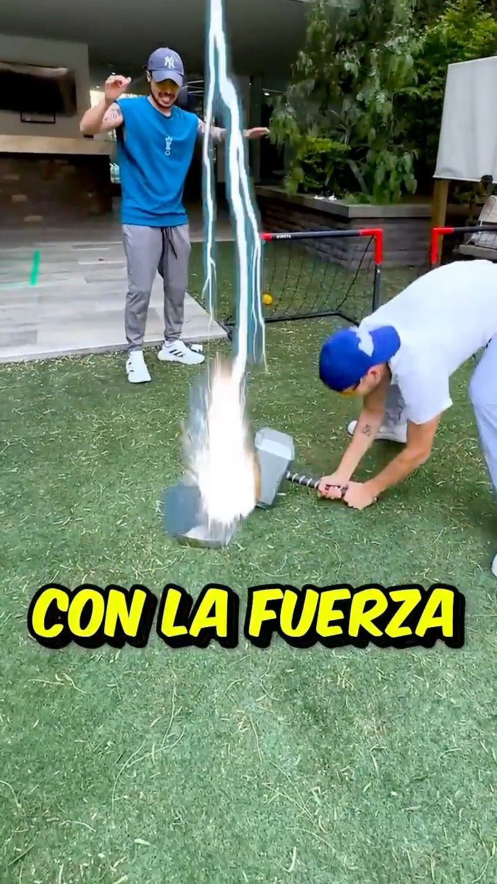 ROMPÍ MI PLACA DE DIAMANTES DE YOUTUBE???