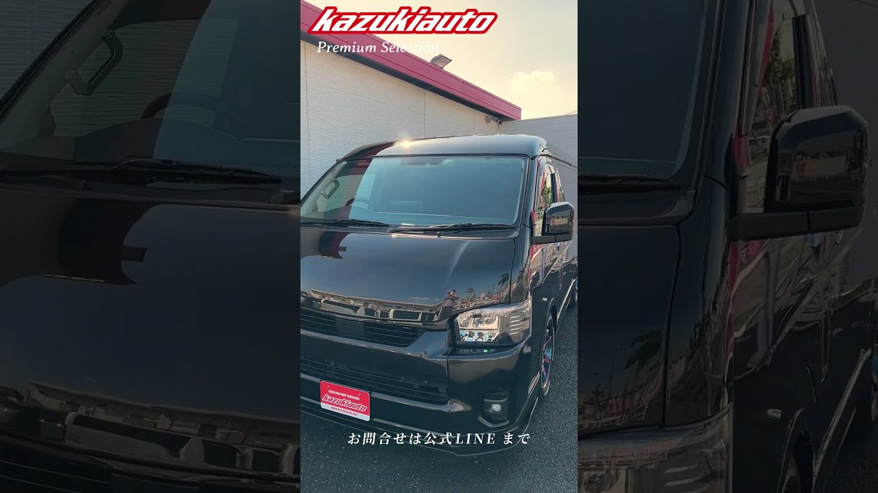 内外装ともにカスタムされた、ファインテックツアラー。見る角度や光の当たり方によって表情を変える、存在感抜群のカラー「ミッドナイトブルー」を装着!