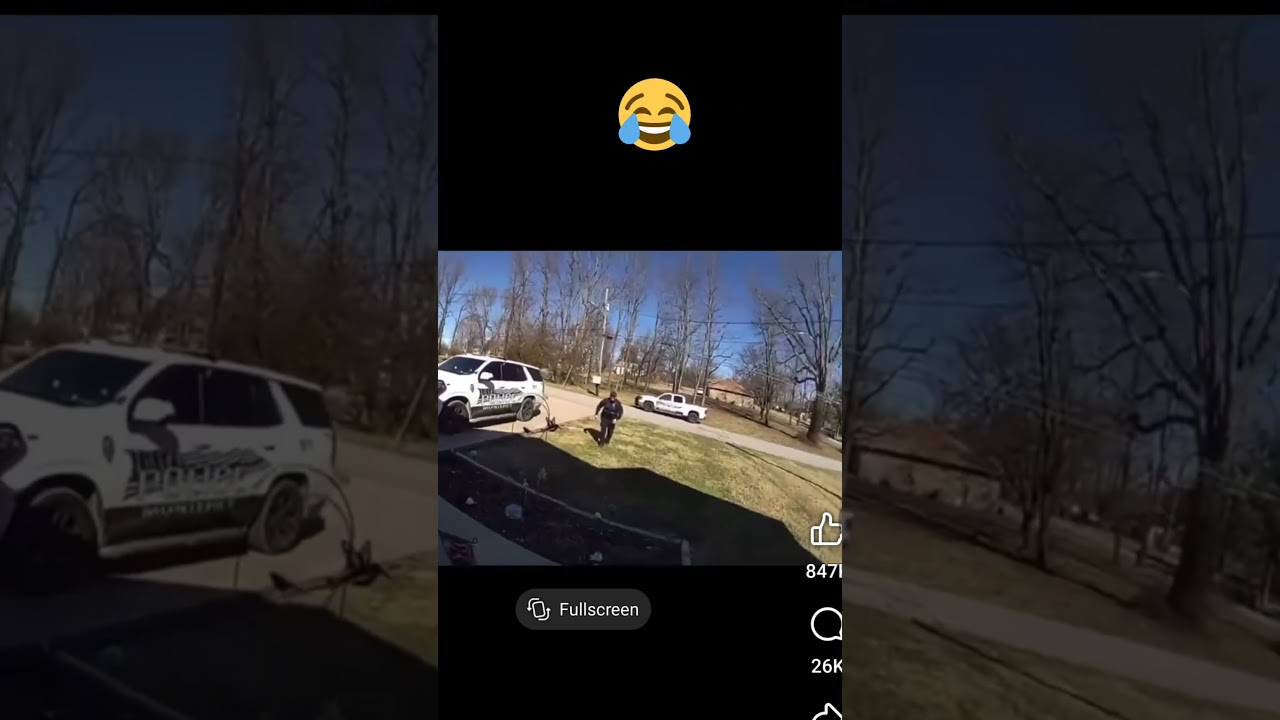 Уморительно 😂🤣 Не уверен, что хочу видеть этого полицейского в своей команде, который сбежал 🤣😂💀💀😜