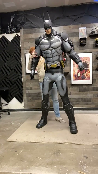 One of the coolest bat suits! #batmanarkhamknight #thedarkknight #batman #lifesizestatue #unboxing