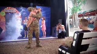 Compilation Soldier coming home U S  Marine Surprises His Family in the Front Yard