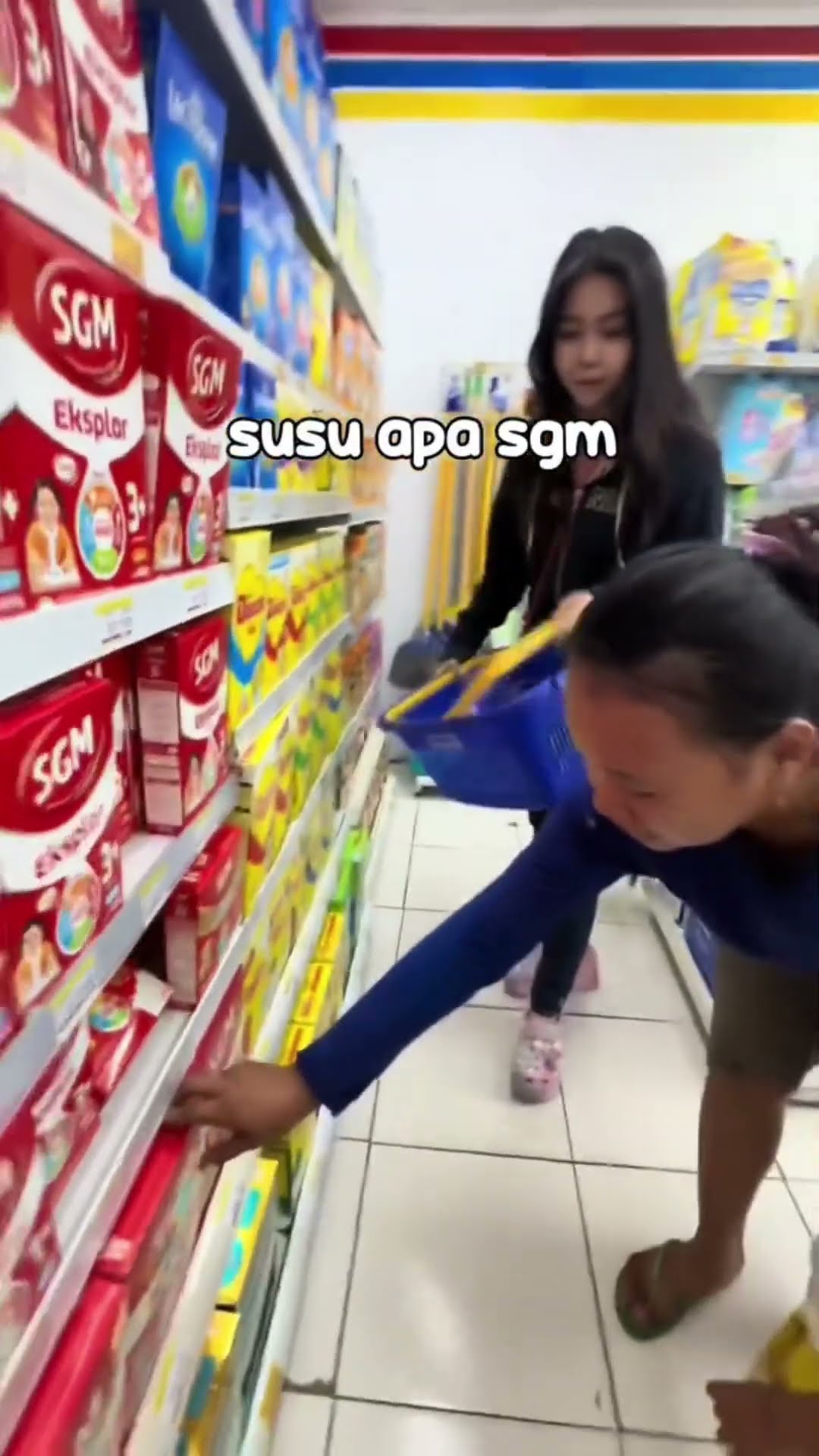 Sedih liat kasus Pedagang kaki lima keep positive guys kita gatau beban apa yang mereka lagi alami??