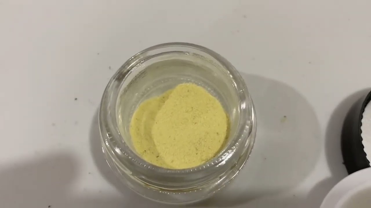 Pollenating Marijuana Plants