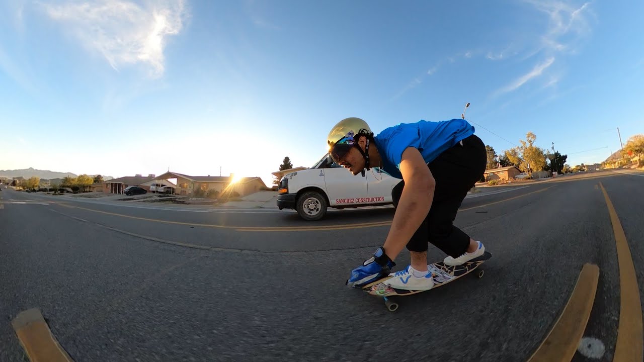 RAW RUN : RACING TRAFFIC - YouTube