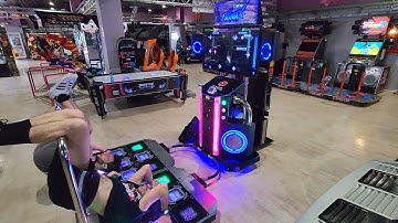 StepManiaX Arcade: When the Pad Design is THIS Bad, You Might as Well Dance Upside Down