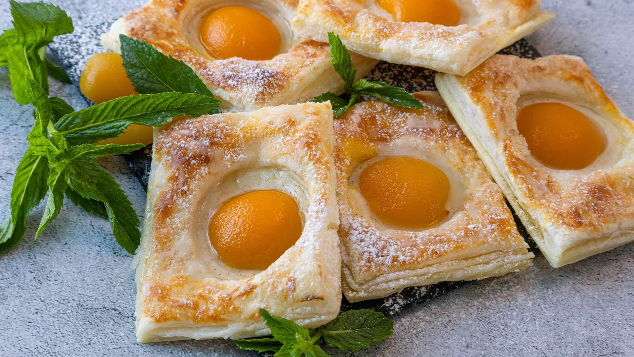 Mit wenigen Zutaten so lecker und schnell zubereitet. Blätterteig mit Aprikosen
