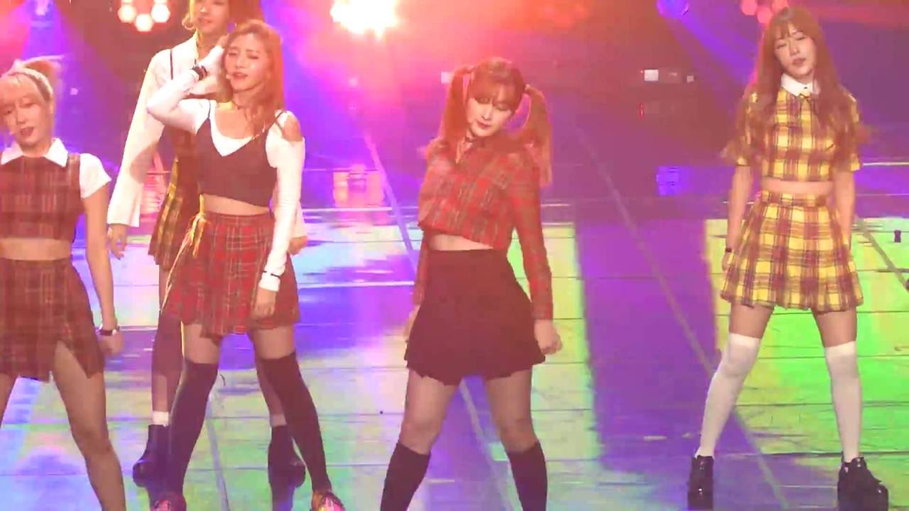 [Fancam] Laboum : Yulhee - Shooting Love, A.M.N Showcase @ DMC Festival 2016のサムネイル