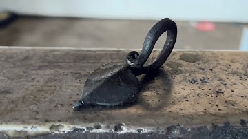 Forging a Leaf Keychain - Beginner Blacksmithing Project