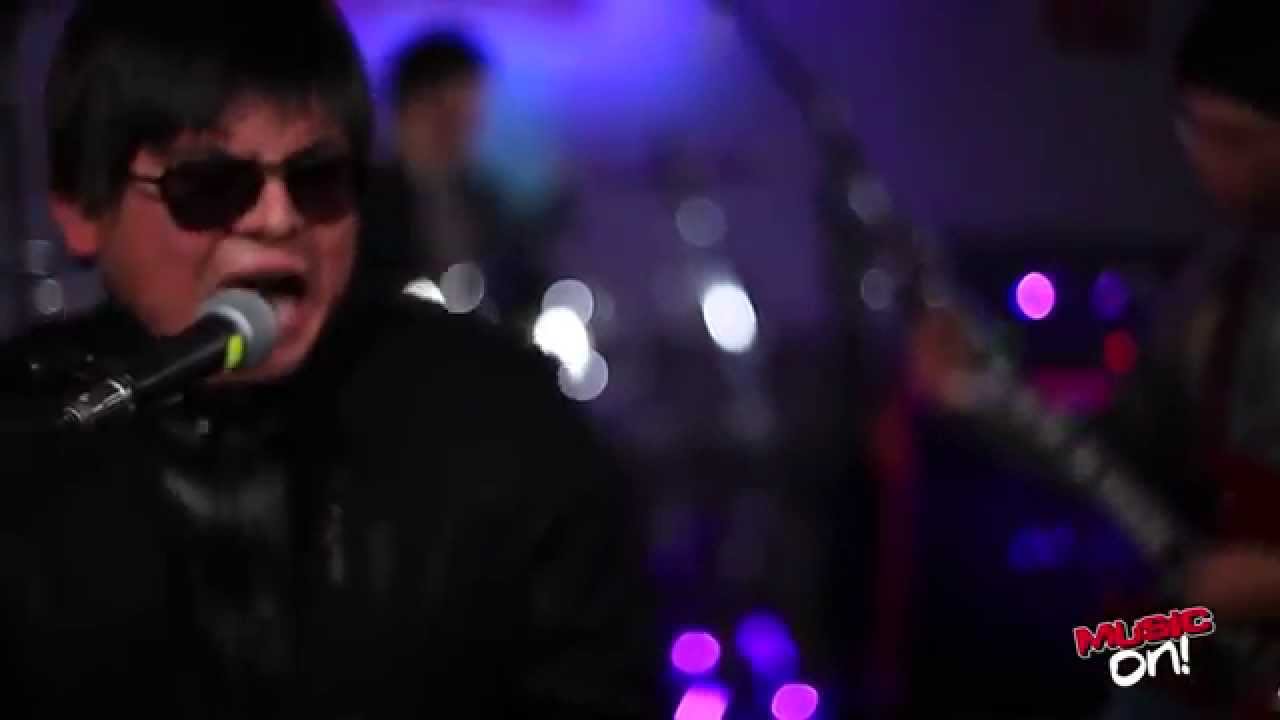 COMFUZZTIBLE - Calle abajo (Music On Live Session)