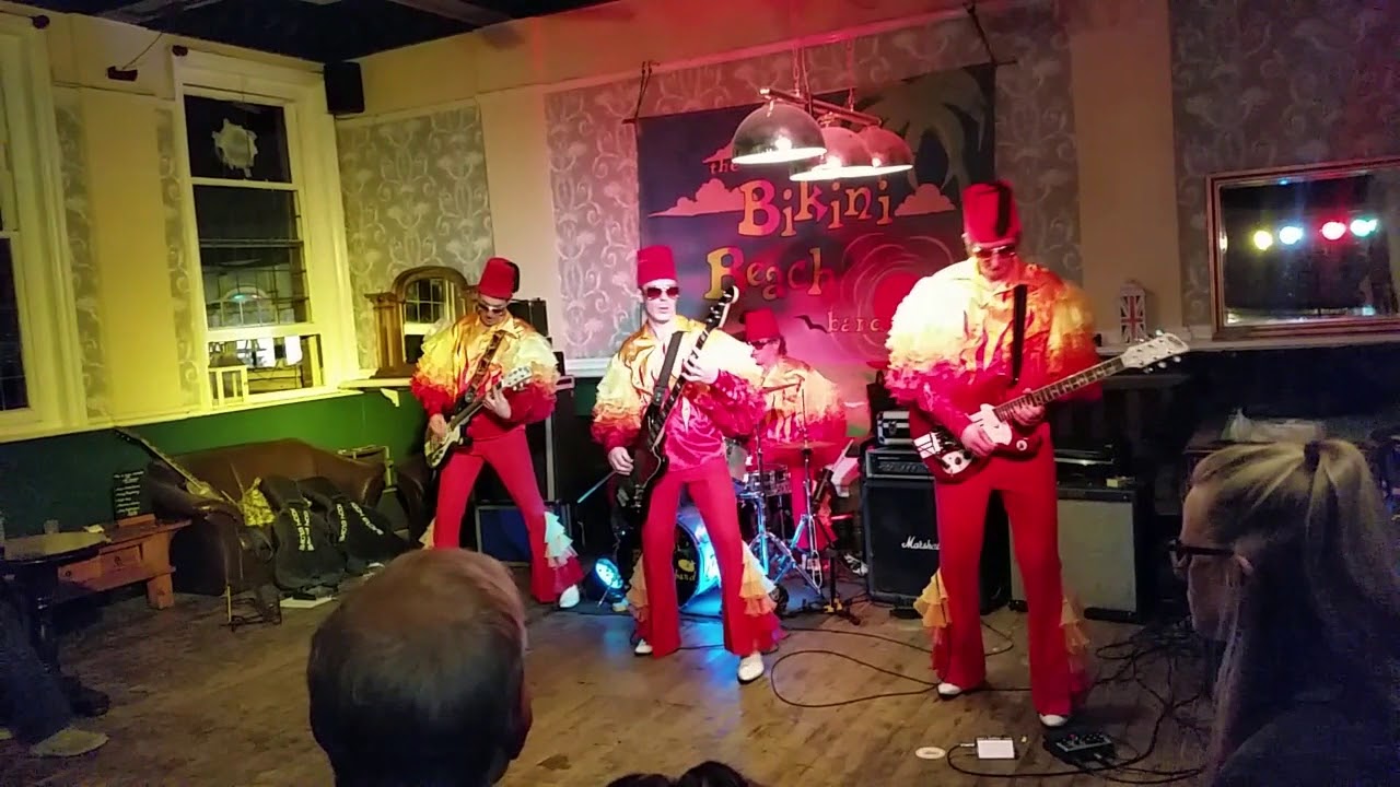 BIKINI BEACH BAND 7/7 YouTube