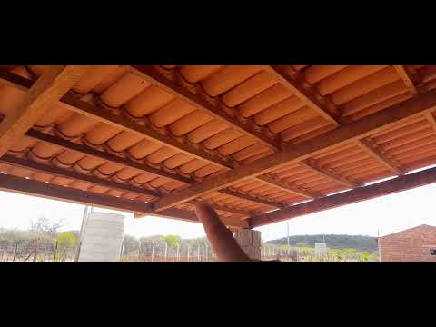 Vídeo: Como se chama um telhado sobre um deck?
