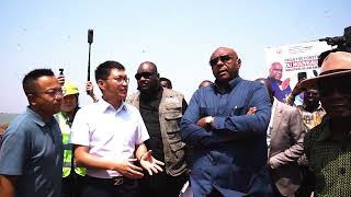 Le Vpm De Transports Jean-Pierre Bemba Visite Le Chantier Du Nouveau Port De Kalemie À Mtoa