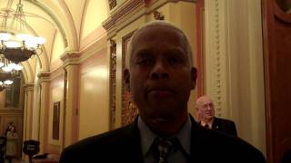 Hank votes for middle class tax cuts, unemployment insurance