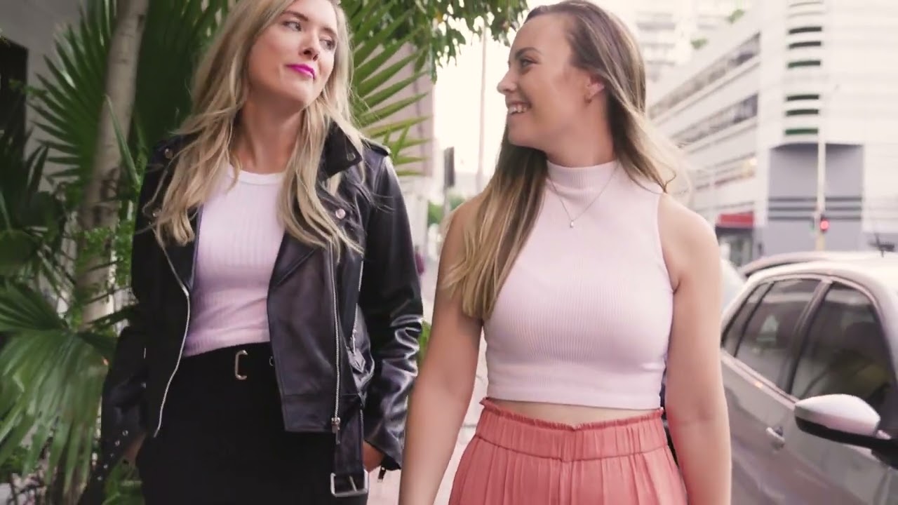 Future Females... Where female entrepreneurs grow their businesses, together 😁💗 Join us