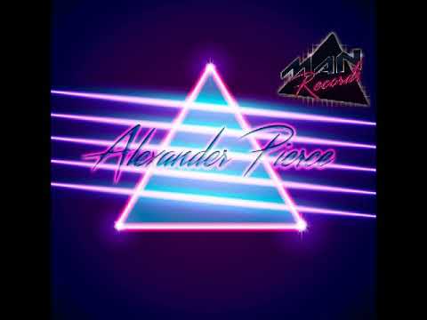 Alexander pierce adil retro remix. Alexander Pierce Remix. Alexander Pierce музыкант. Ремиксы Alexander. Alexander Pierce - Rockets.