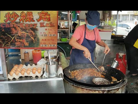 豆芽菜脯鸡蛋炒粿角香蕉叶炒萝卜糕过程槟城美食小吃 Penang street food stalls fried koay kak