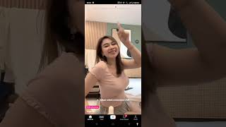 Nishwabm Live Buka Kerudung