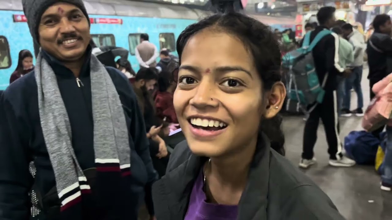 Chalo bulawa aaya hai | Delhi to katra via train 🚊 | Pahadi Siblings