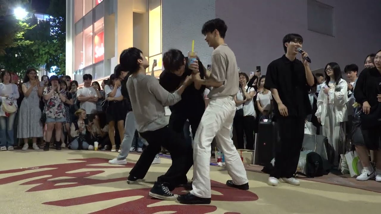 240625 kpop cover dance team ONE OF - RED (HyunA) Hongdae busking