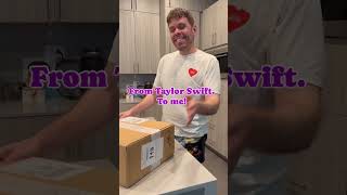 Taylor Swift Tortured Me! She Just Sent Me This Box Full Of... | Perez Hilton