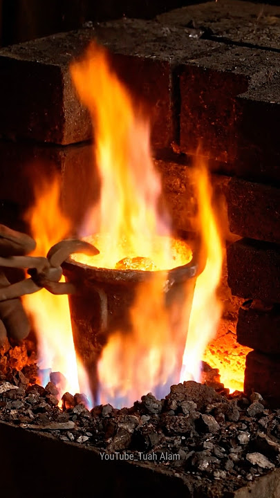 Gold Quartz to Fine Gold 🪙😱 #GoldRush #Quartz #fyp #viral #treasurehunt #GoldInvestment #treasure