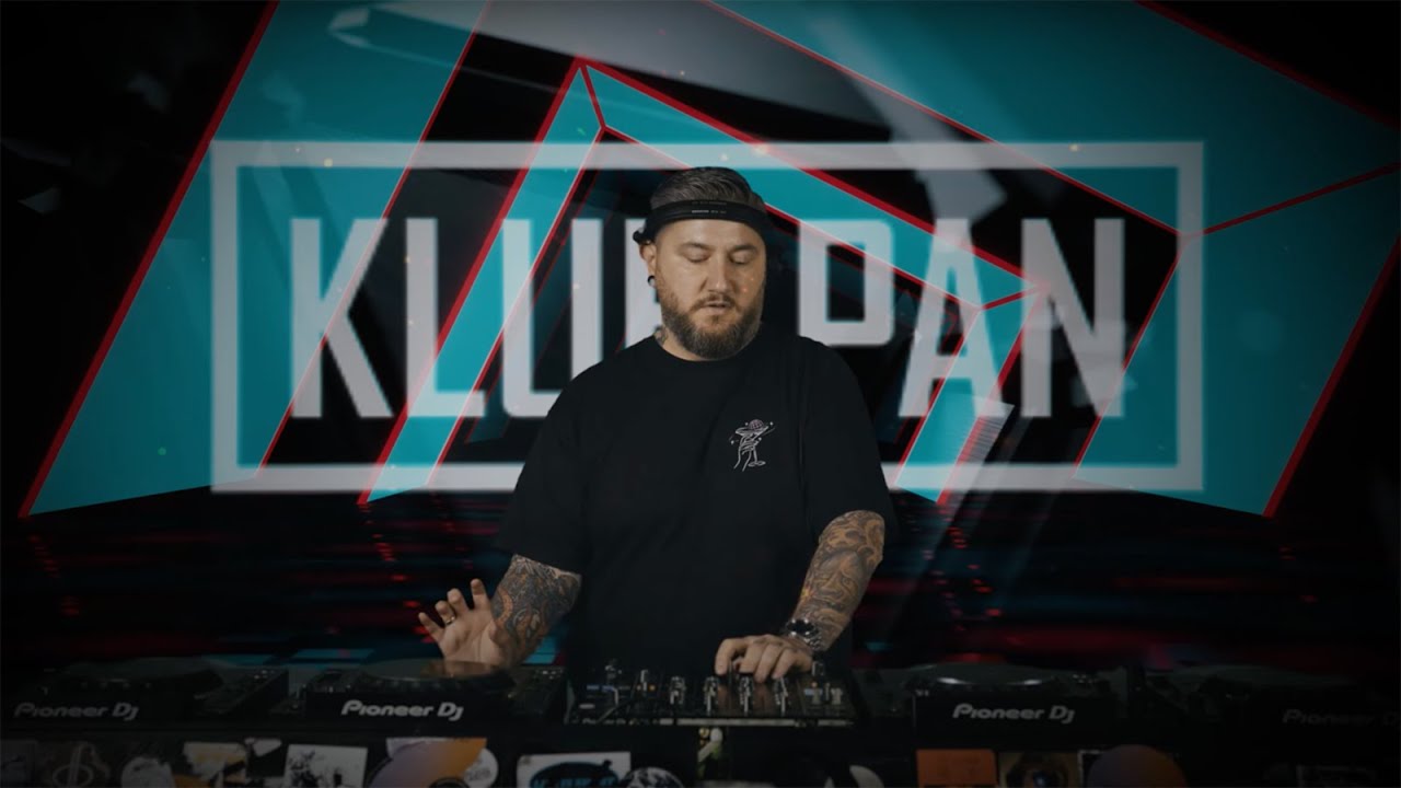 SASCHA BOUCHÉ at KLUB PAN Hannover/Germany December 2022 [TECHNO]